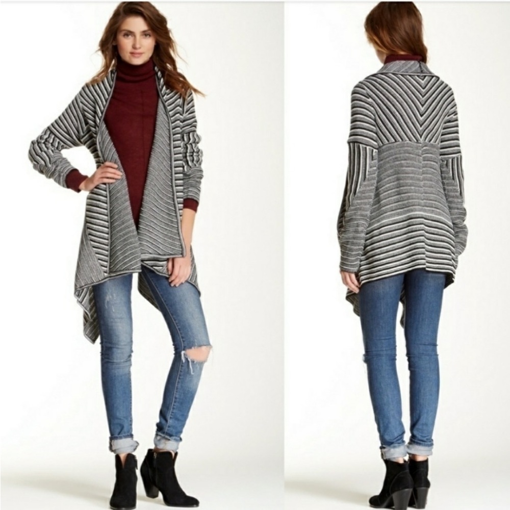 BB DAKOTA x REVOLVE Mayer Chevron Striped Cable Knit Open Front Cardigan Large